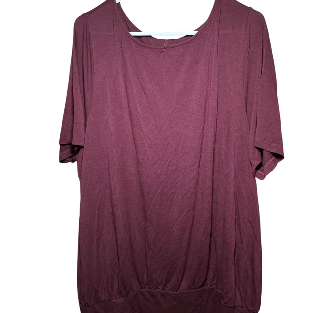 Lane Bryant Burgundy Tunic Top 22/24 & Maurices Black Cargo Capris